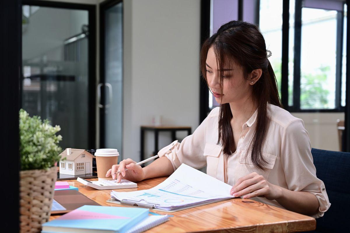 What does a setter do