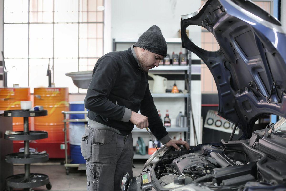 What does an automotive technician do