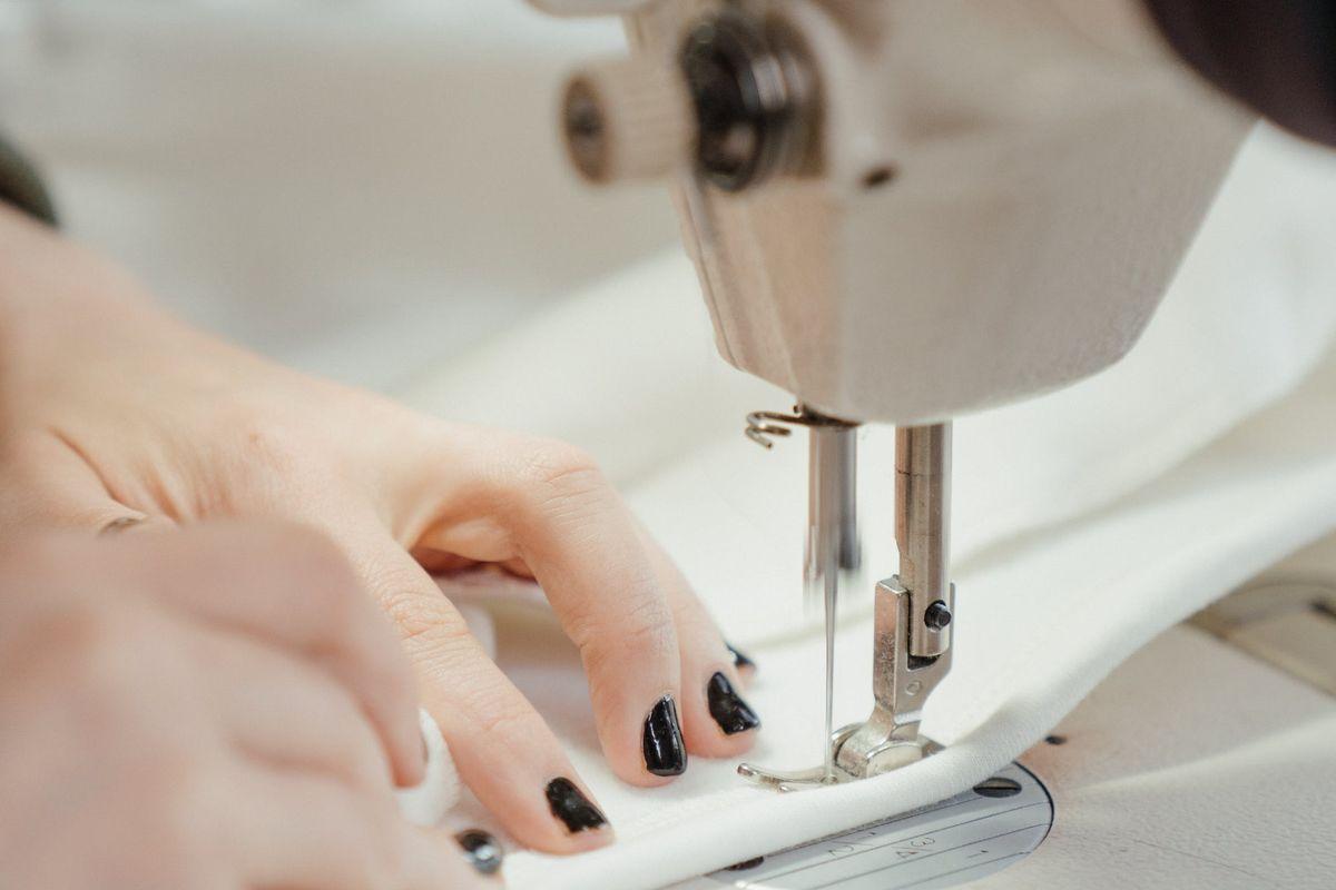 What does a manufacturing associate do