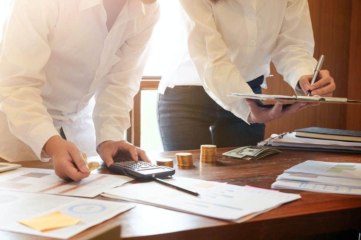 What does a sales account manager do