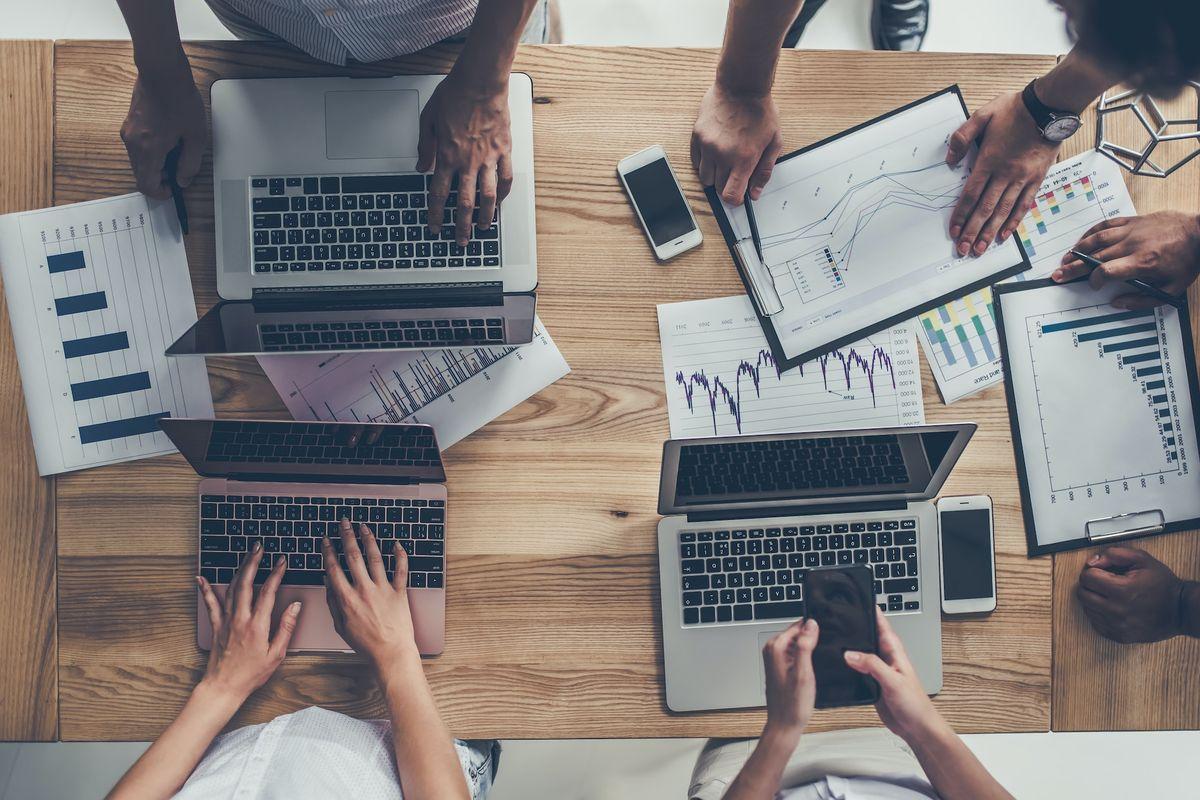 What does a quality assurance manager do