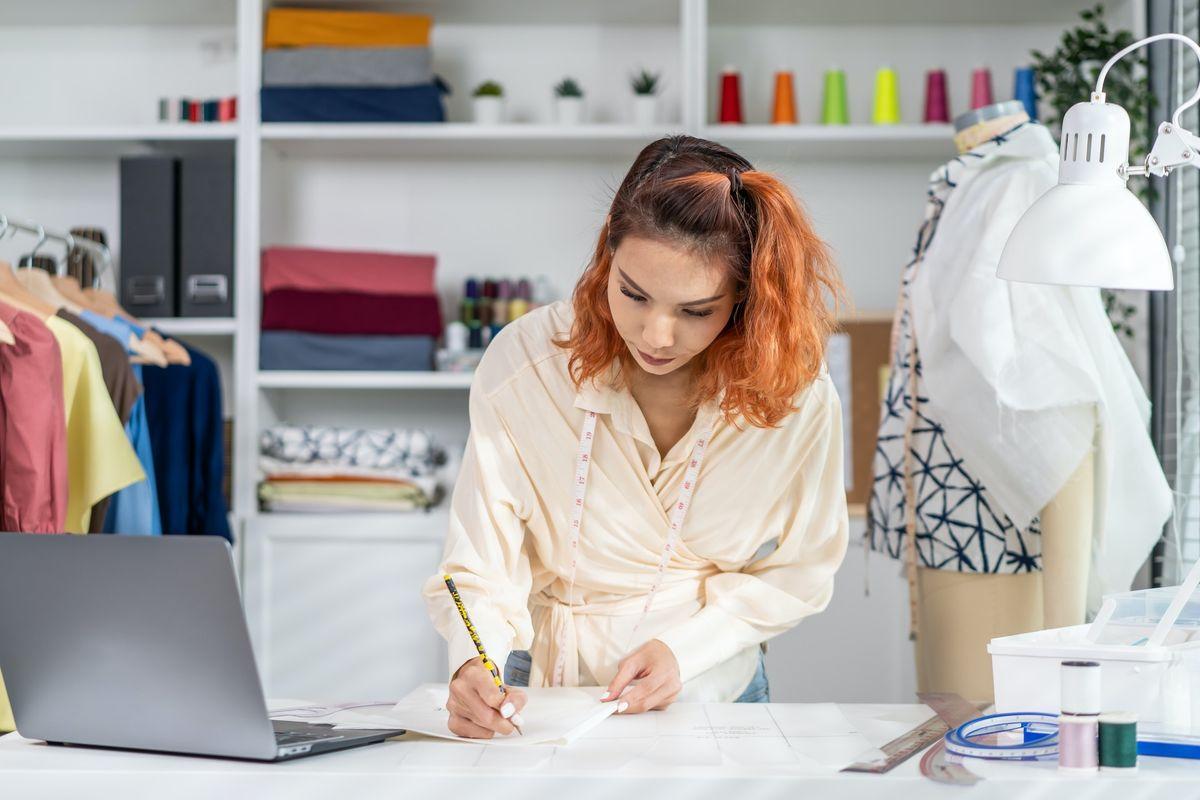 Stockroom clerk example skills