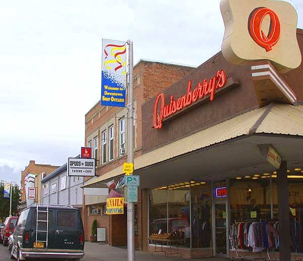 biggest lululemon store in ontario oregon
